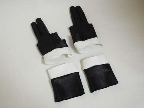 black-and-white-leather-gloves-001